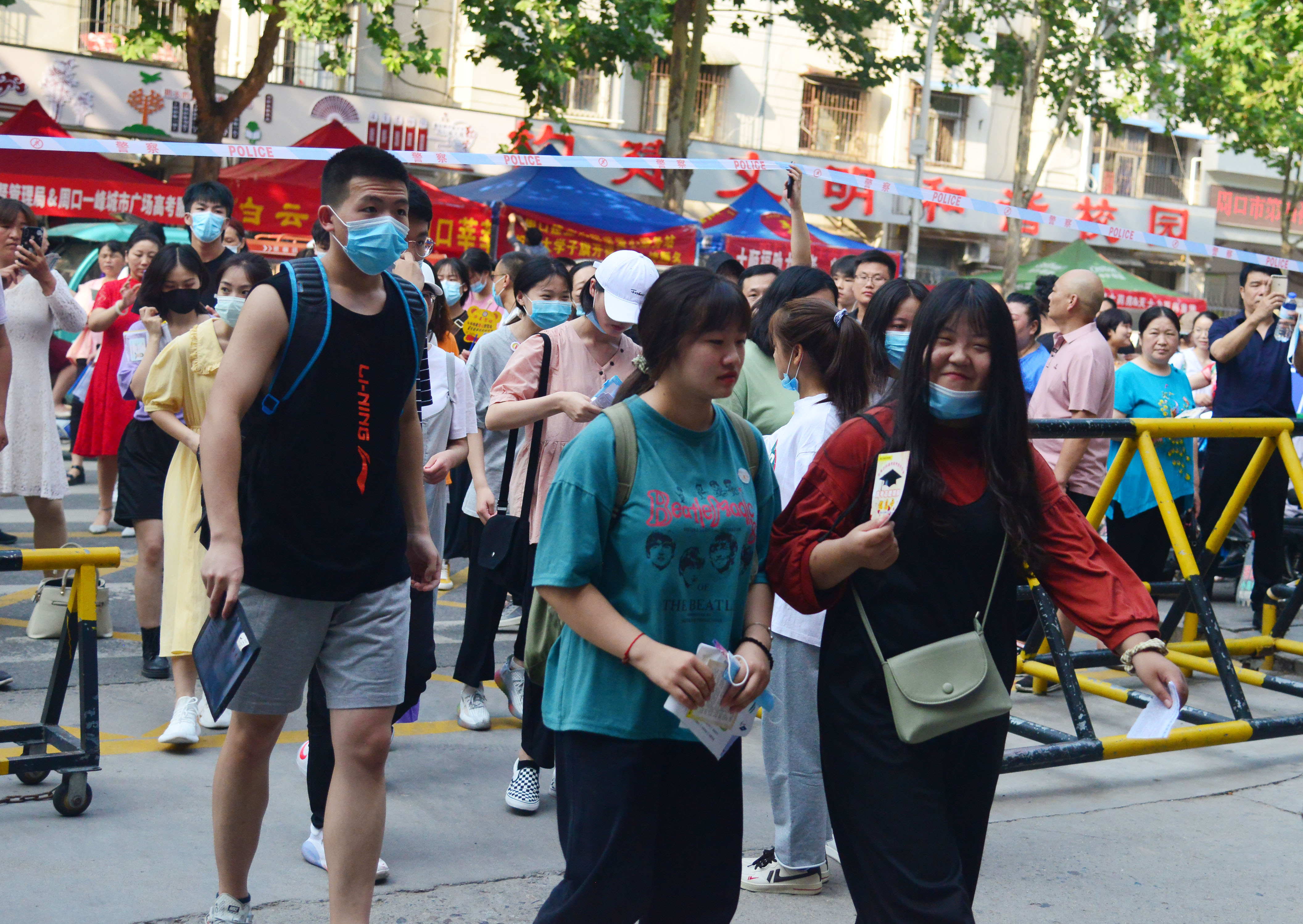 開(kāi)考！加油，后浪們！