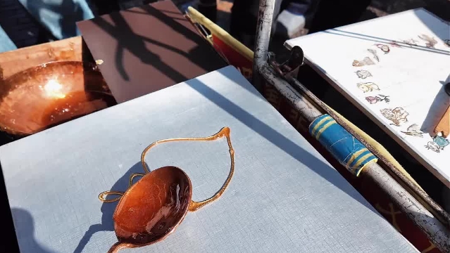 吹糖人 畫(huà)糖畫(huà) 小時(shí)候的年味 甜了整個(gè)童年